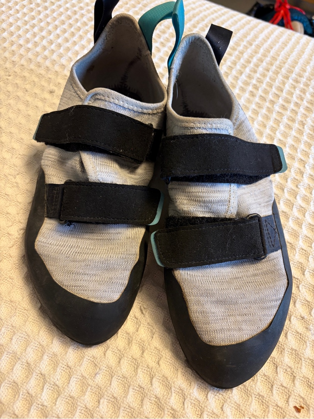 Black Diamond Momentum Women’s Climbing Shoes Size 8.5 EU 40